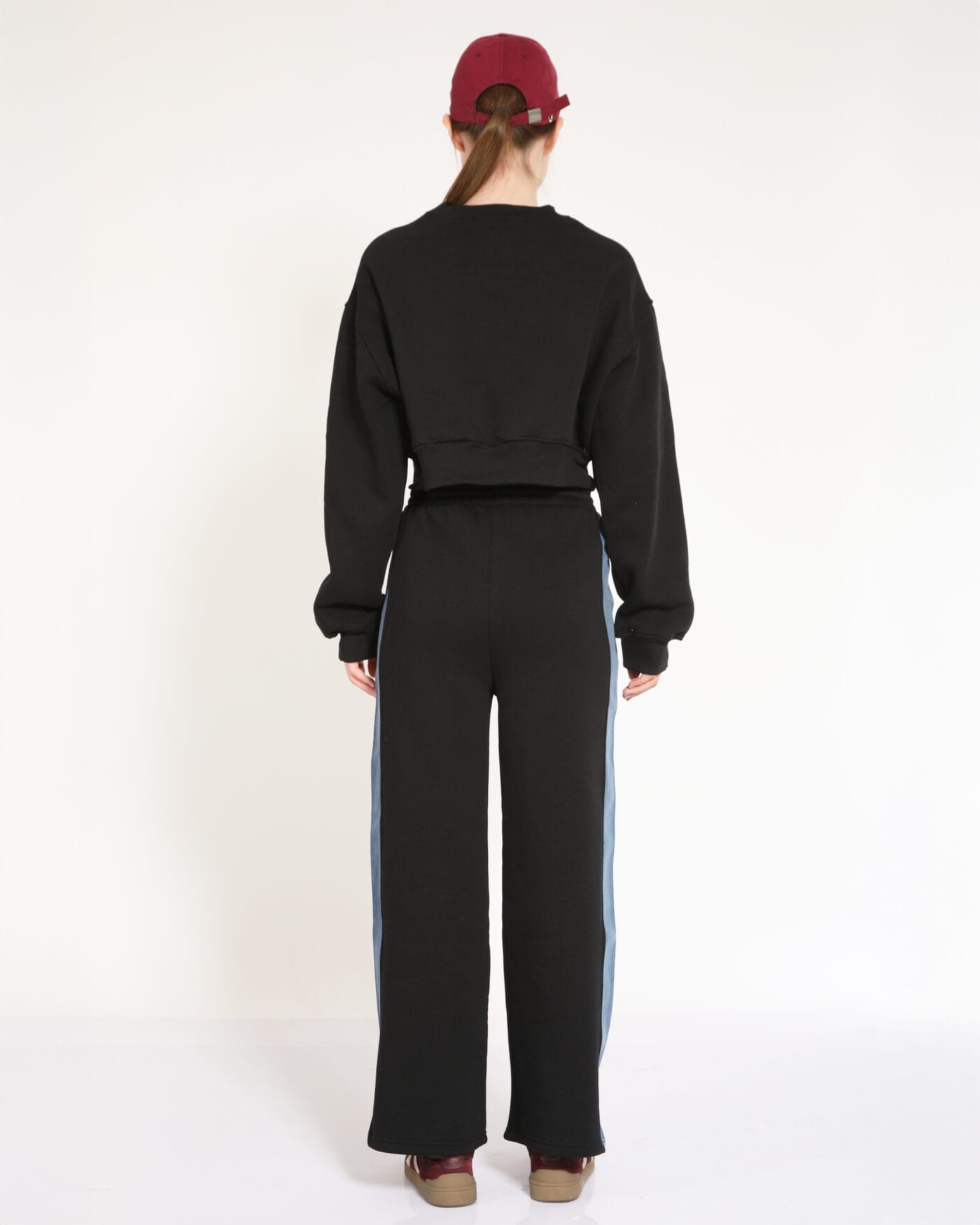 Kapsulgardırop-Black-Sport-Set-Woman-Takim-Set-Spor