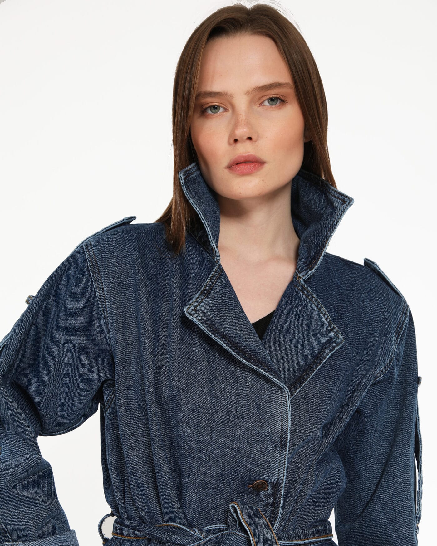 Kapsulgardırop-Indigo-Jean-Desen-Trenchcoat