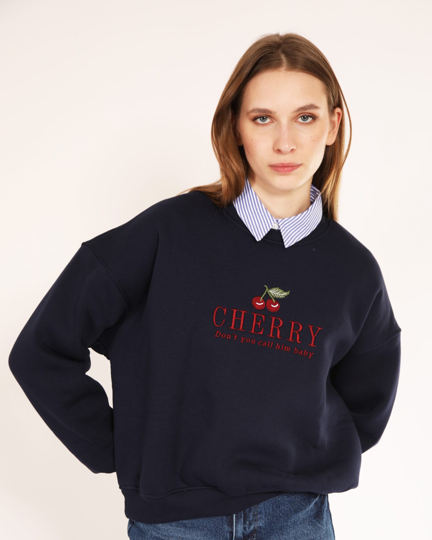 Lacivert-Cherry-Sweatshirt-Nakisli-Kadin