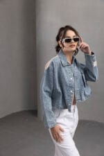ACIK-MAVI-SIRTI-PARASUT-KUMAS-DENIM-CEKET-Kadin