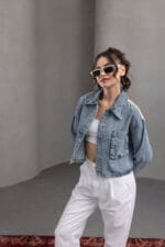 ACIK-MAVI-SIRTI-PARASUT-KUMAS-DENIM-CEKET-Kadin