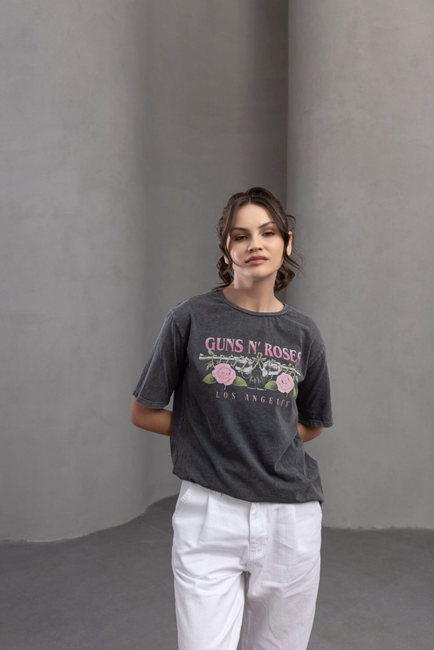 Antrasit-Gunsn-roses-baskili-T-Shirt