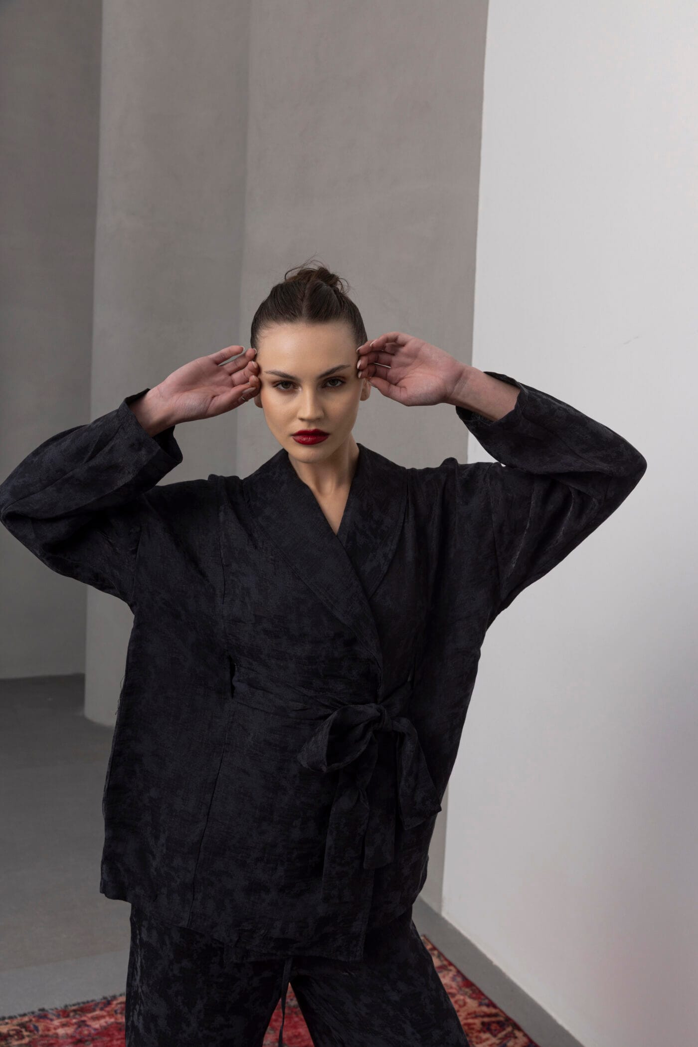 Koyu-Lacivert-Kimono-Takim-Woman-Kapsulgardırop