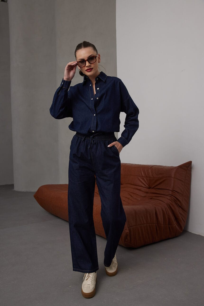 Koyu-Mavi-Bagcikli-Denim-Pantolon