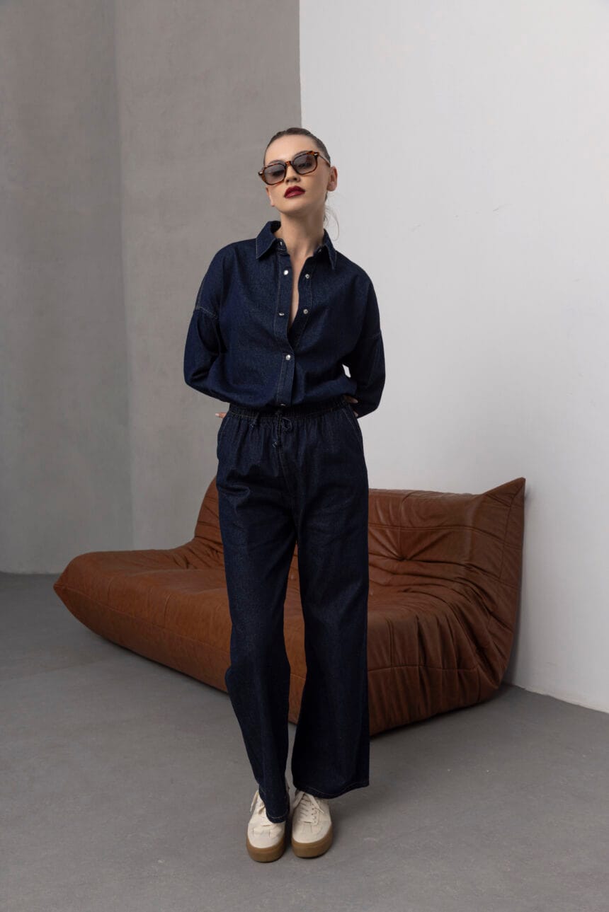Koyu-Mavi-Bagcikli-Denim-Pantolon