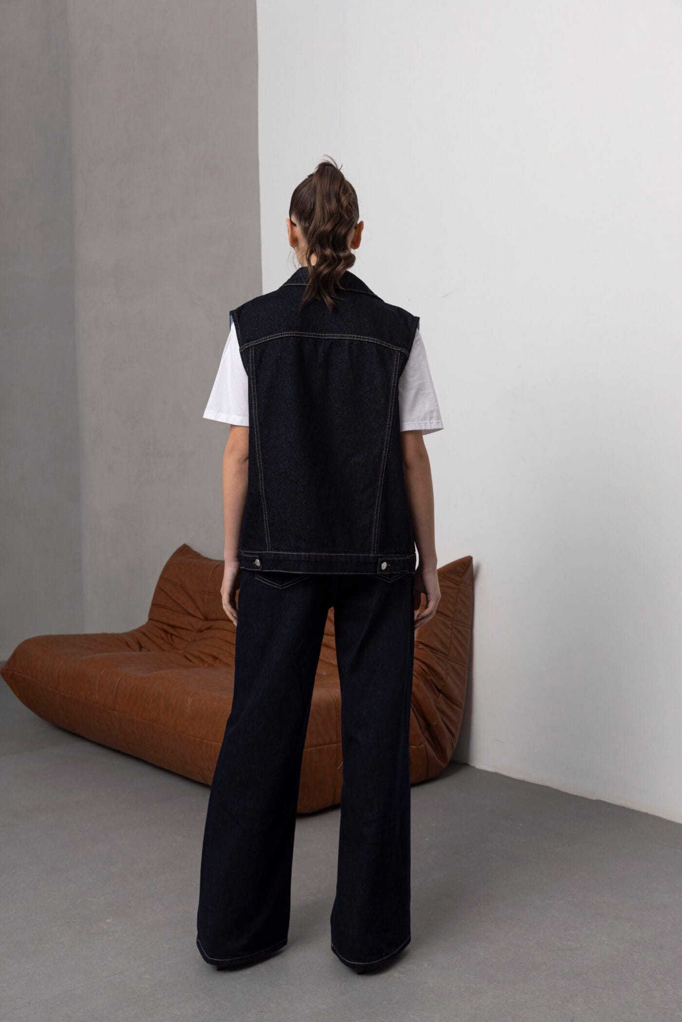 Koyu-Mavi-Denim-Yelek-Kadin