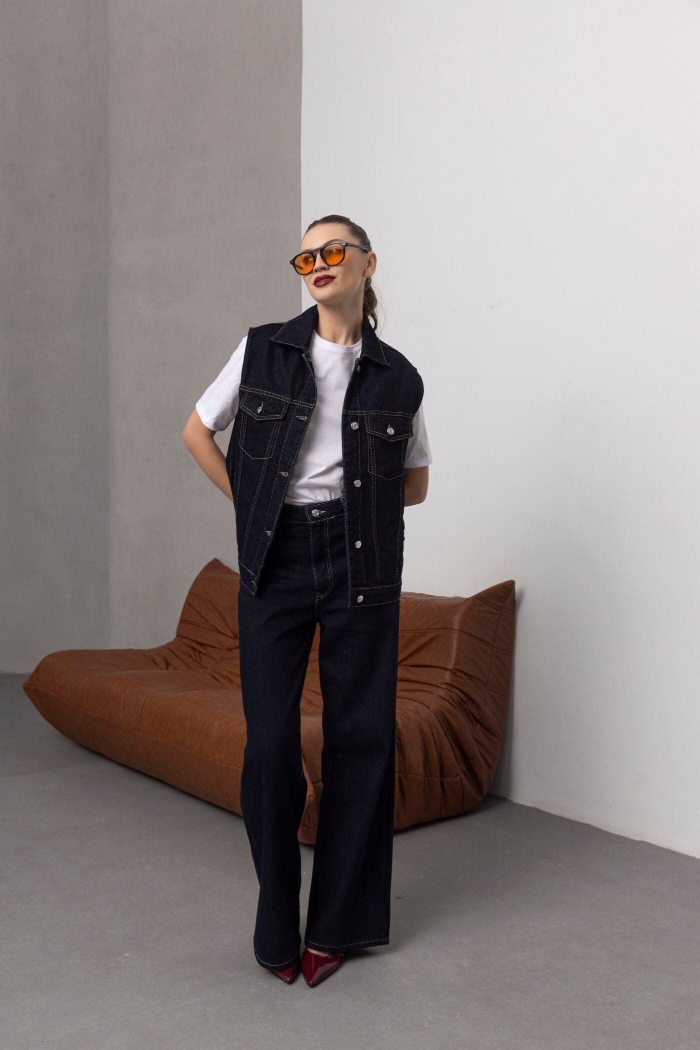 Koyu-Mavi-Denim-Yelek-Kadin
