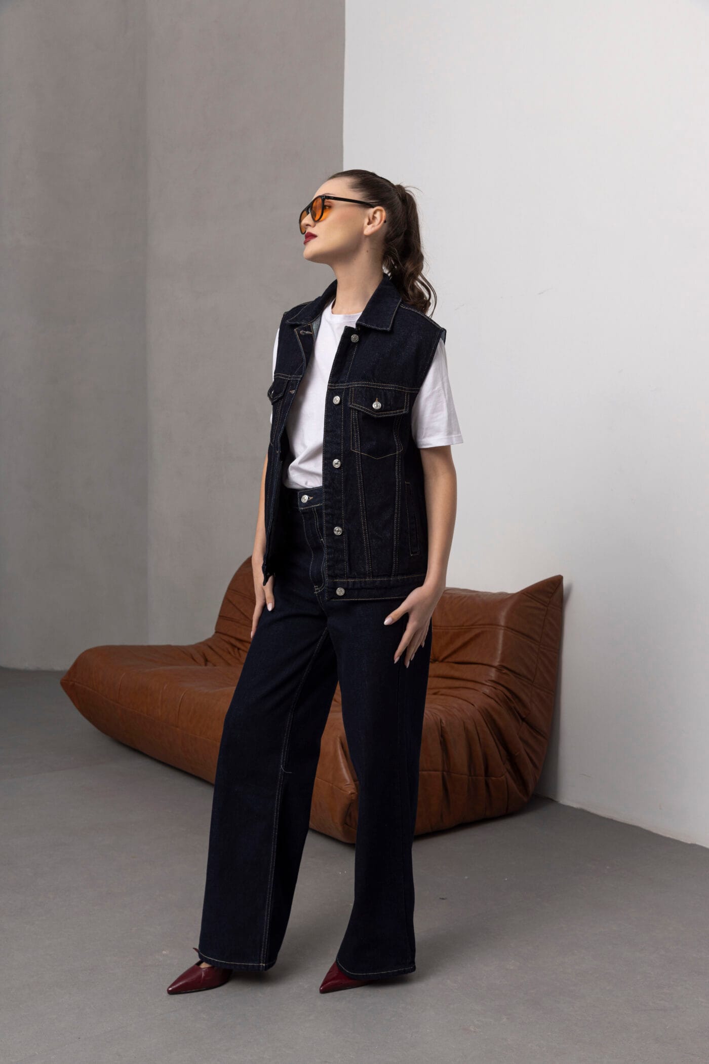 Koyu-Mavi-Denim-Yelek-Kadin