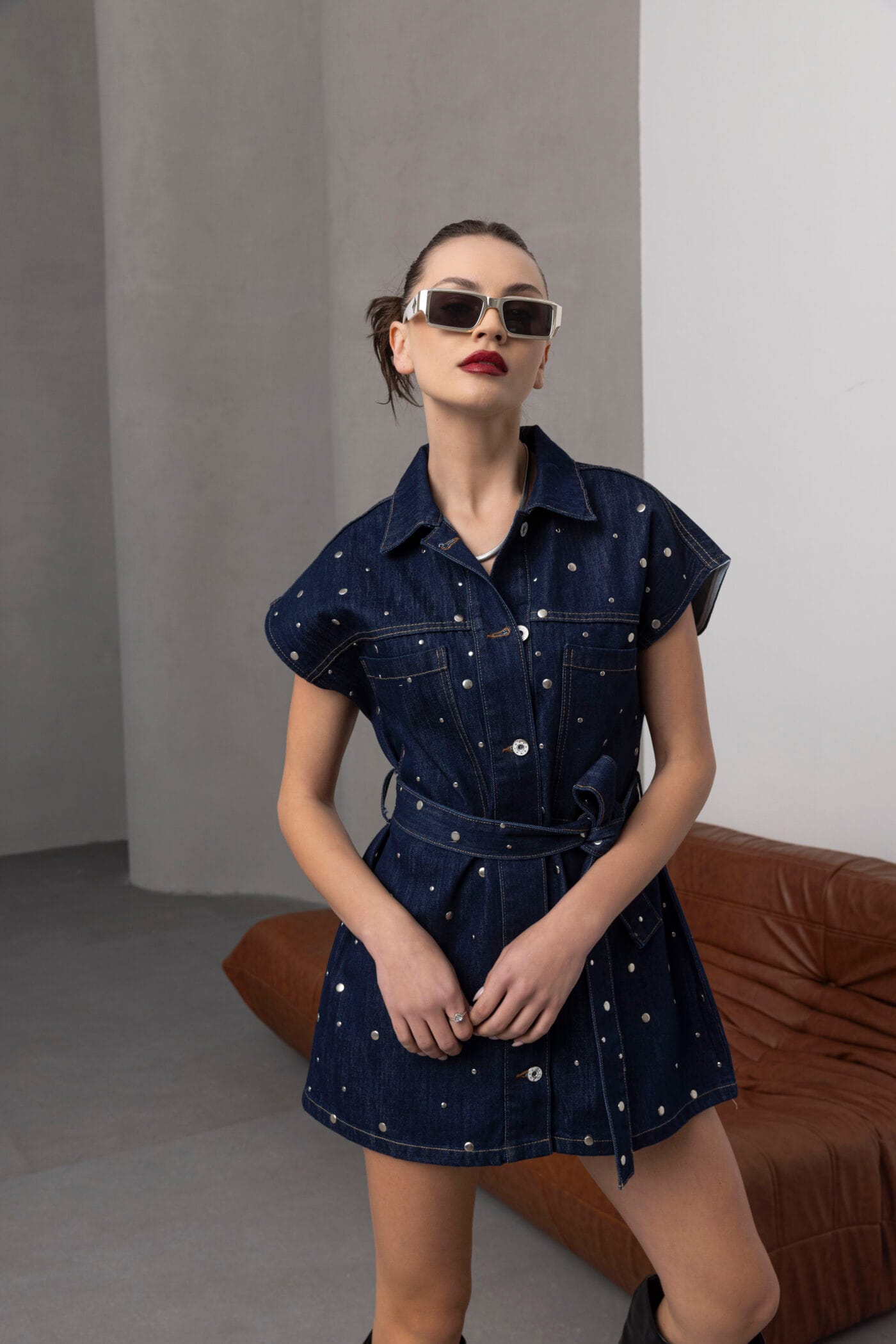 Koyu-Mavi-Metal-Zimba-Detayli-Denim-Kusakli-Yelek