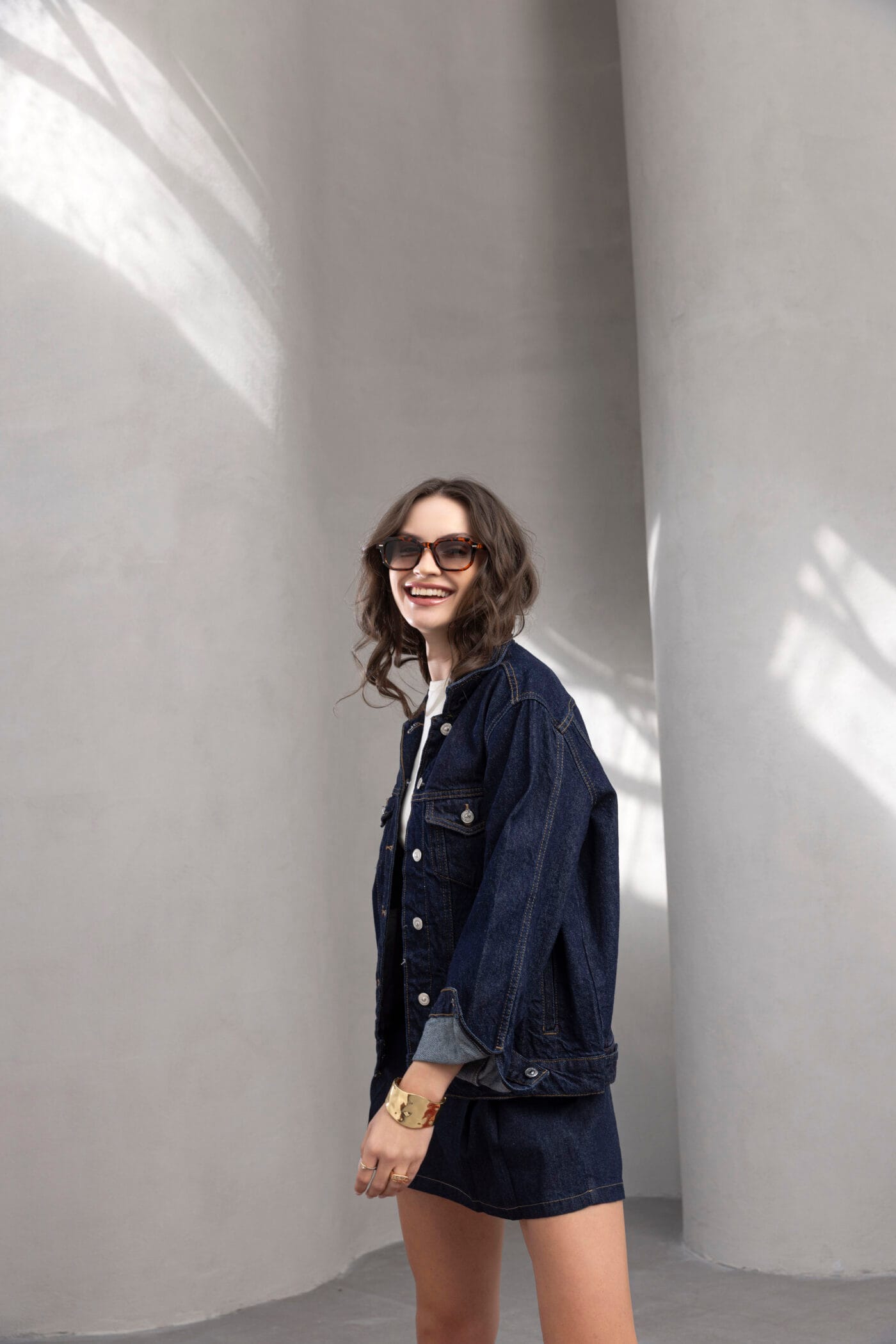 Koyu-Mavi-Regular-Fit-Denim-Ceket-Kadin