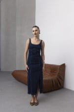 Mavi-Midi-Yirtmacli-Slim-Denim-Elbise-Kadin
