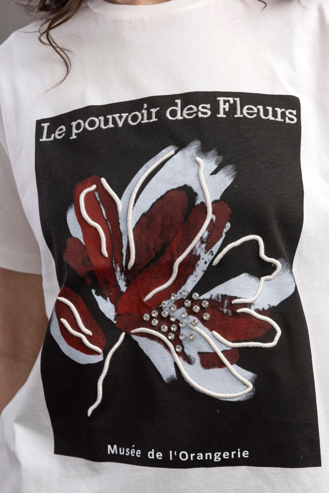 Premium-Tasli-Cicek-Desenli-T-Shirt
