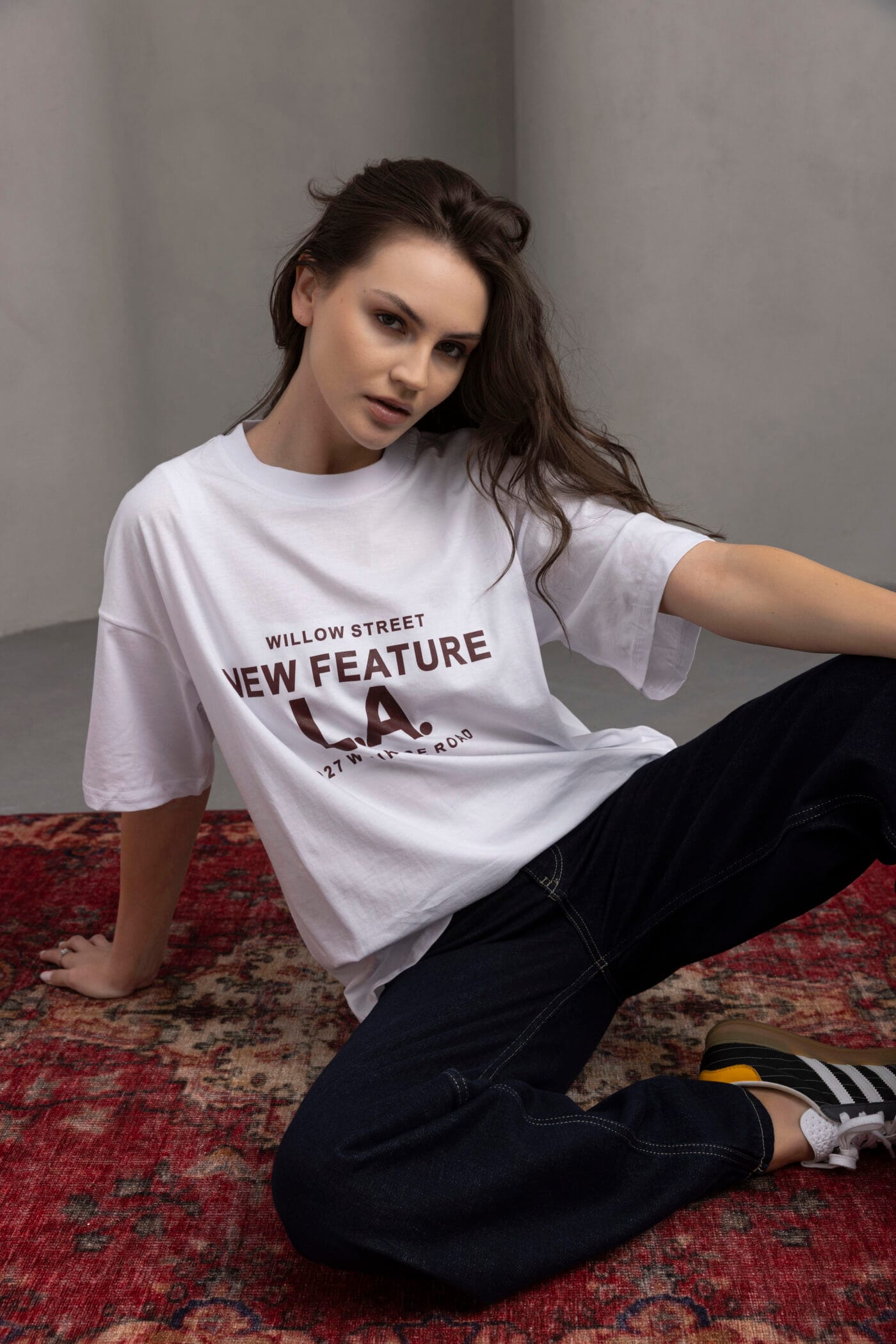 Yazi-Baskili-Oversize-T-Shirt-Kadin